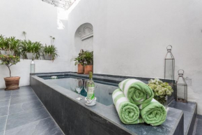 Casa Zacateros 4BR Home with Heated Pool & Luxury Accommodations in Centro